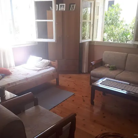 Marias Holiday House In Σπίτι διακοπών Καλαμάτα